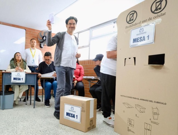 Corte Suprema indaga a Iván Cepeda por presuntas irregularidades en financiación de consulta del Pacto Histórico