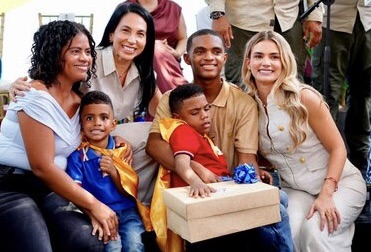 “Miren hasta dónde hemos llegado”: la emotiva visita de la primera dama Ana Lucía Pineda a la familia de Keylor en Cartagena